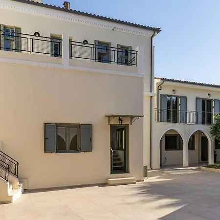 Molos Villa *
