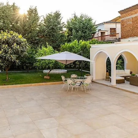 Molos Villa